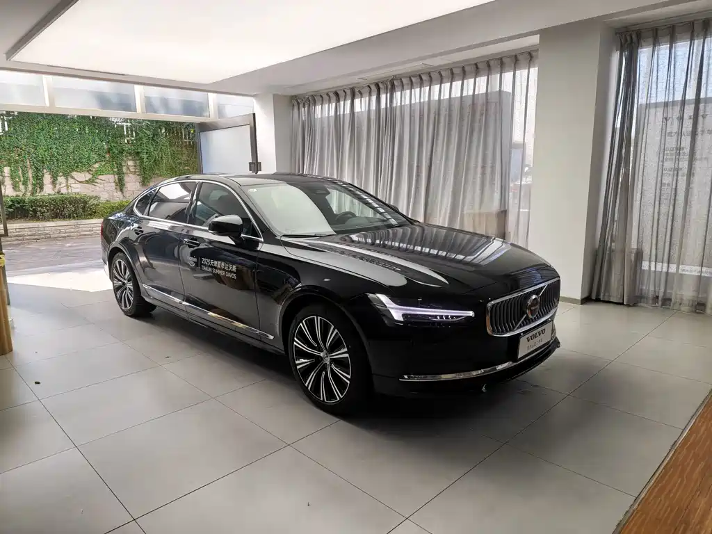 Volvo S90 — фото 3