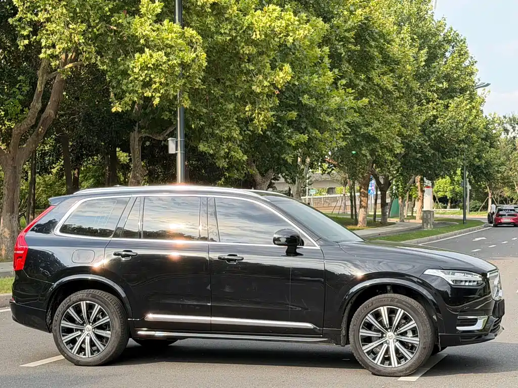 Volvo XC90 — фото 3