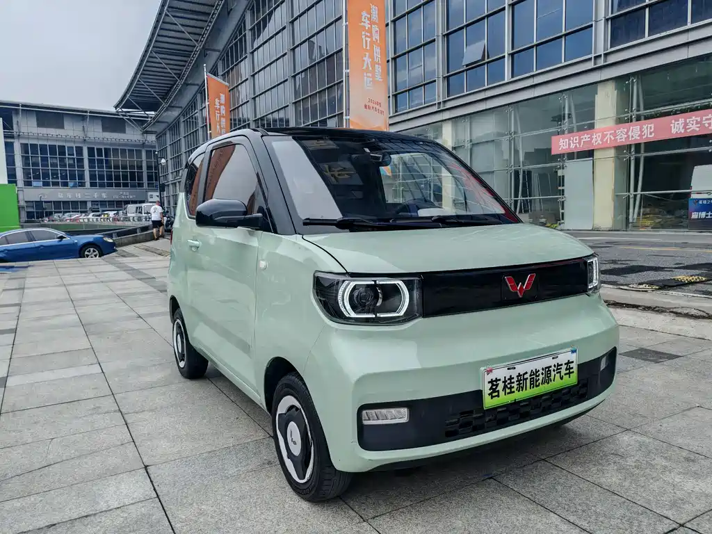 Wuling MINIEV — фото 3