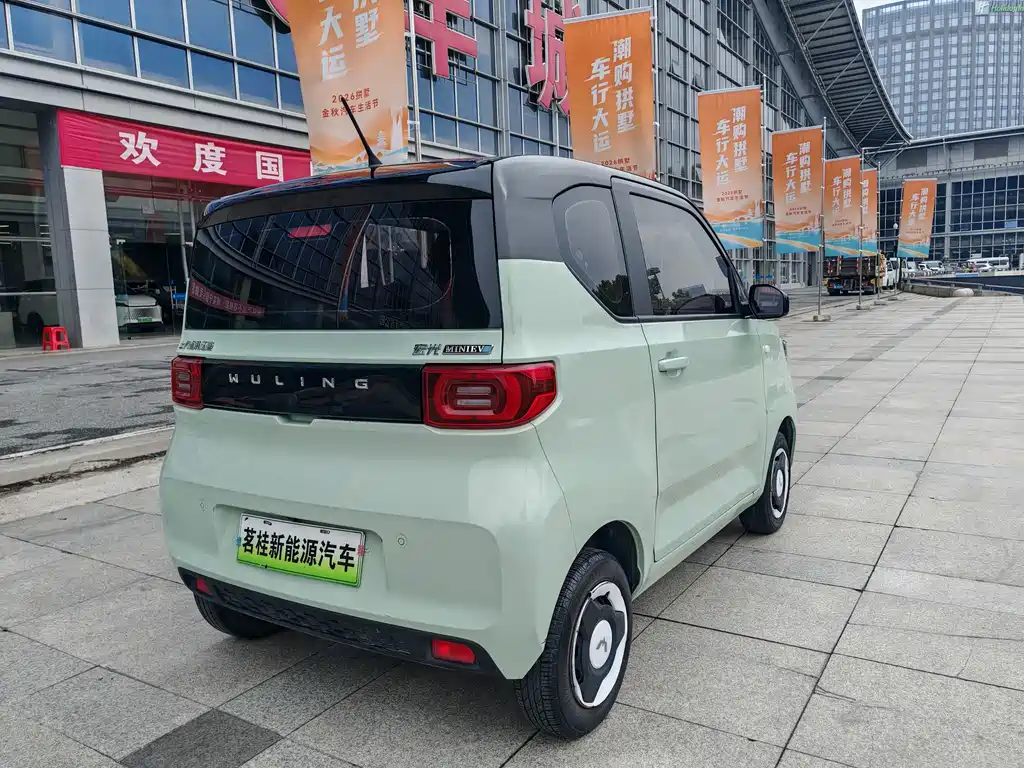 Wuling MINIEV — фото 5