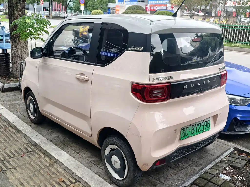 Wuling MINIEV — фото 6
