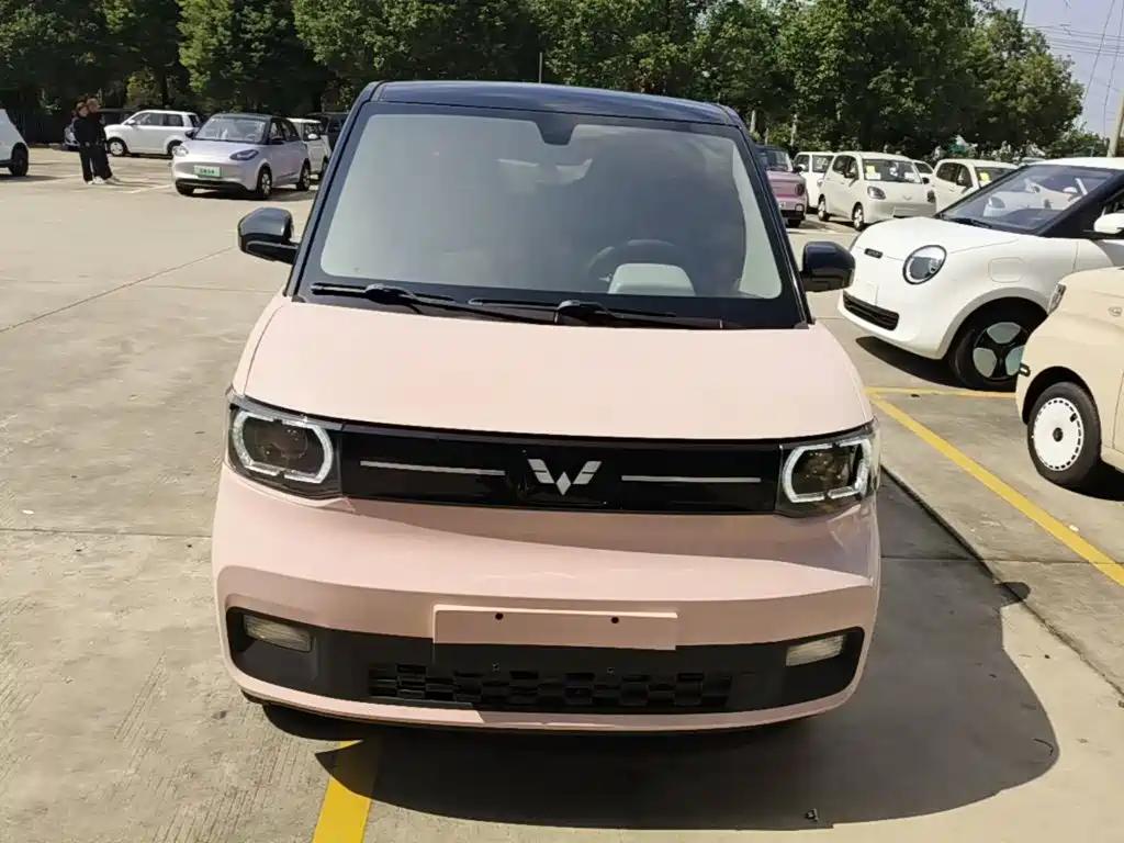Wuling MINIEV — фото 3