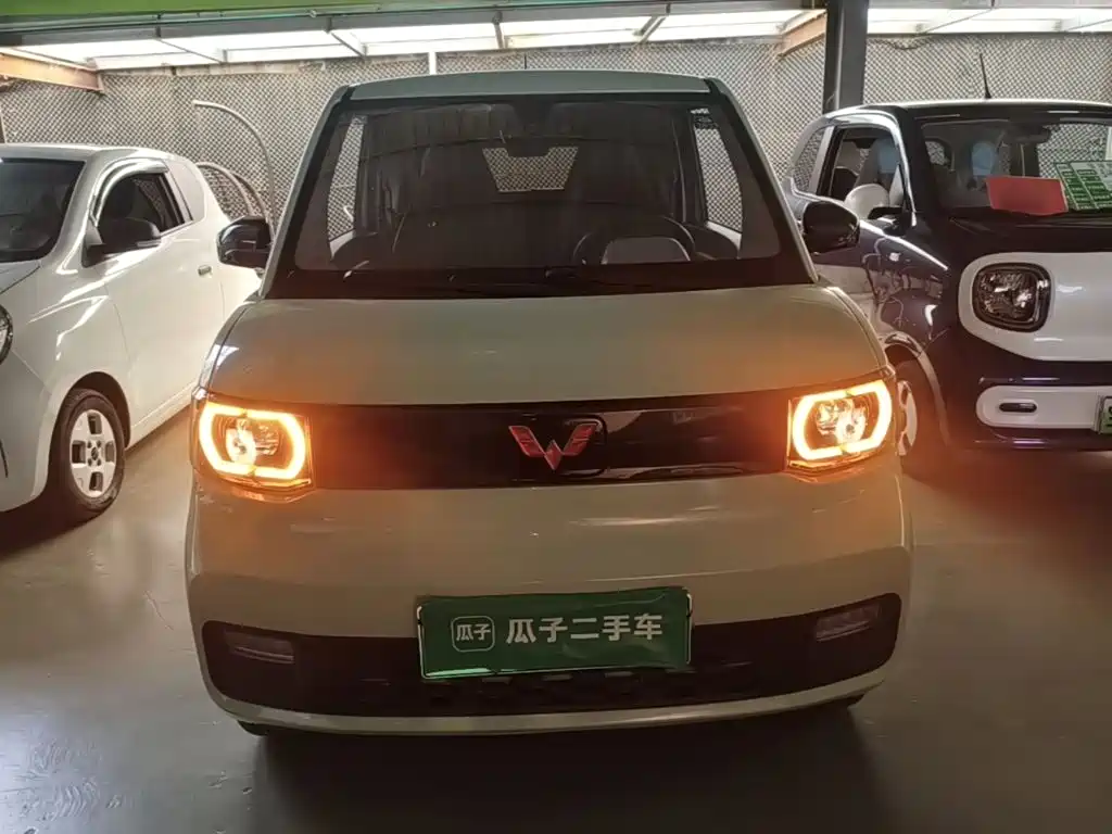 Wuling MINIEV — фото 3