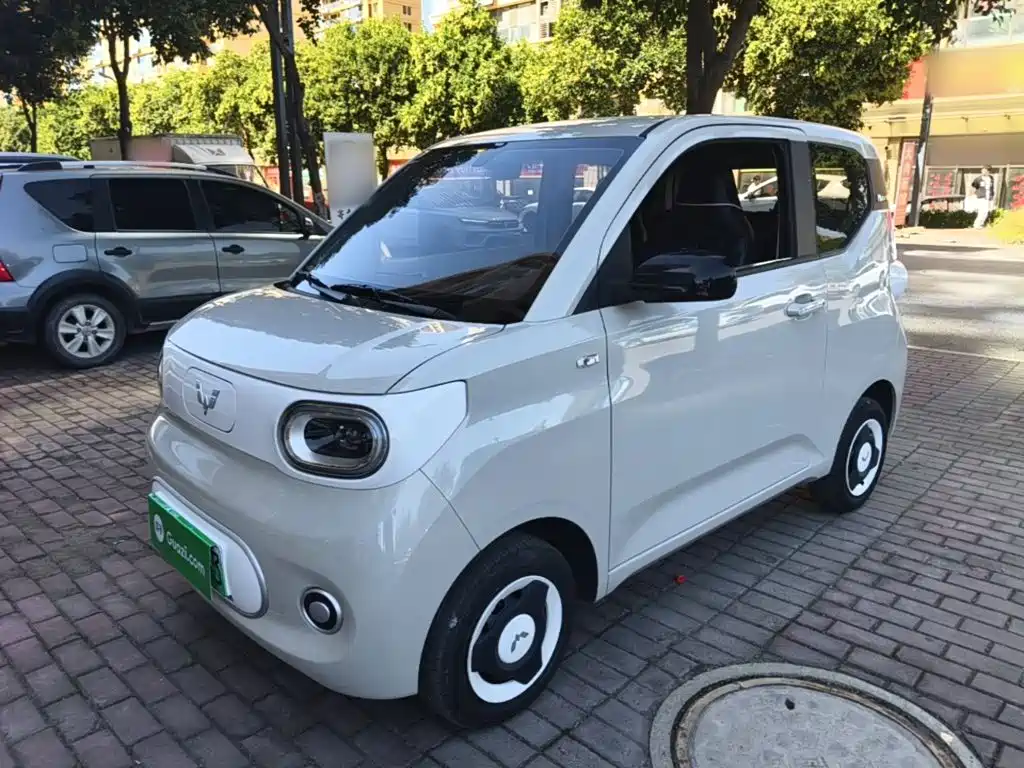 Wuling MINIEV — фото 2