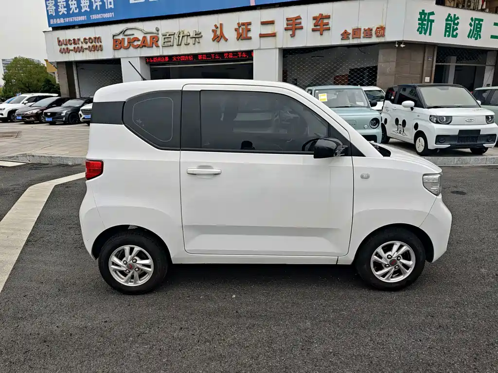 Wuling MINIEV — фото 3