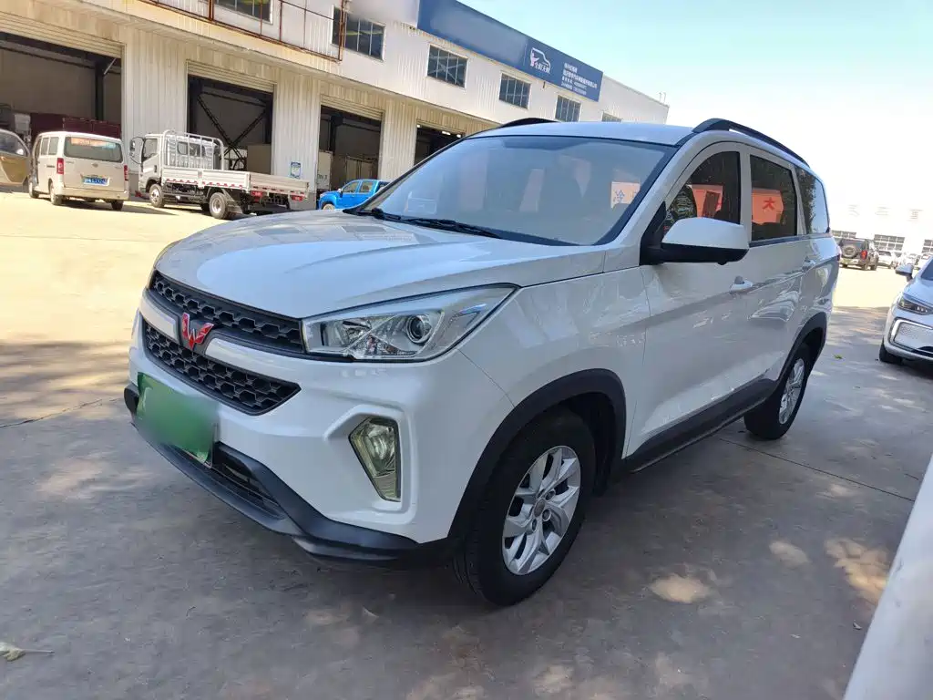Wuling Hongguang S3 — фото 2