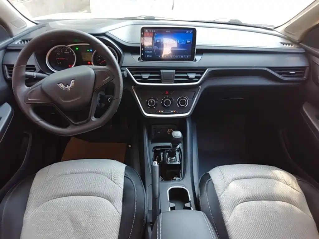 Wuling Hongguang S3 — фото 10