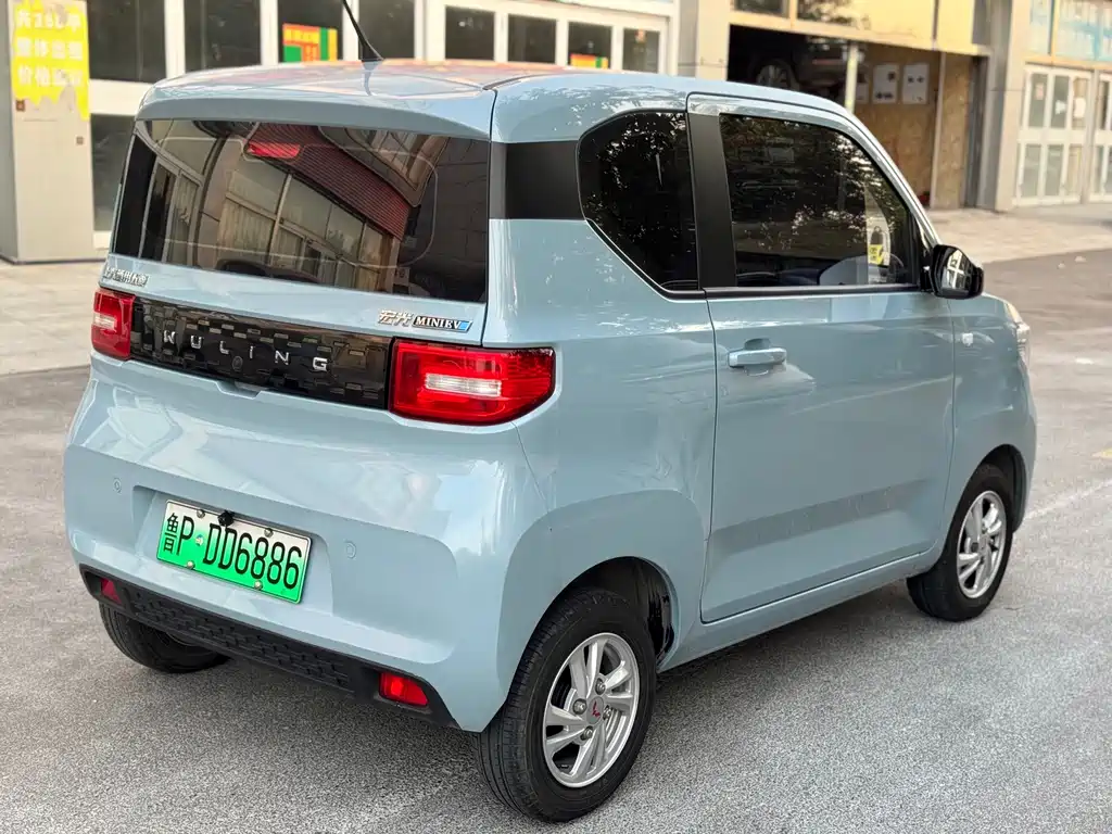 Wuling MINIEV — фото 7