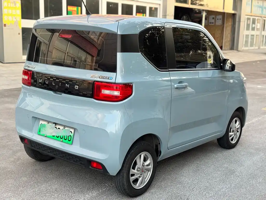 Wuling MINIEV — фото 9