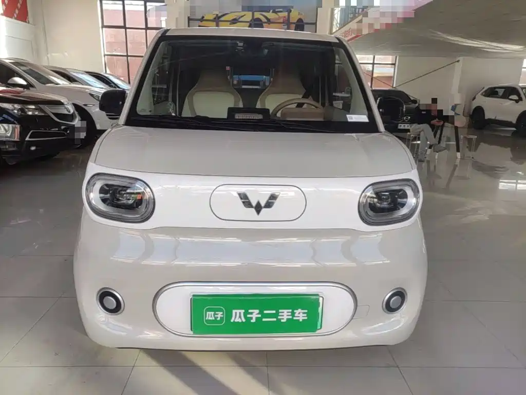 Wuling MINIEV — фото 3