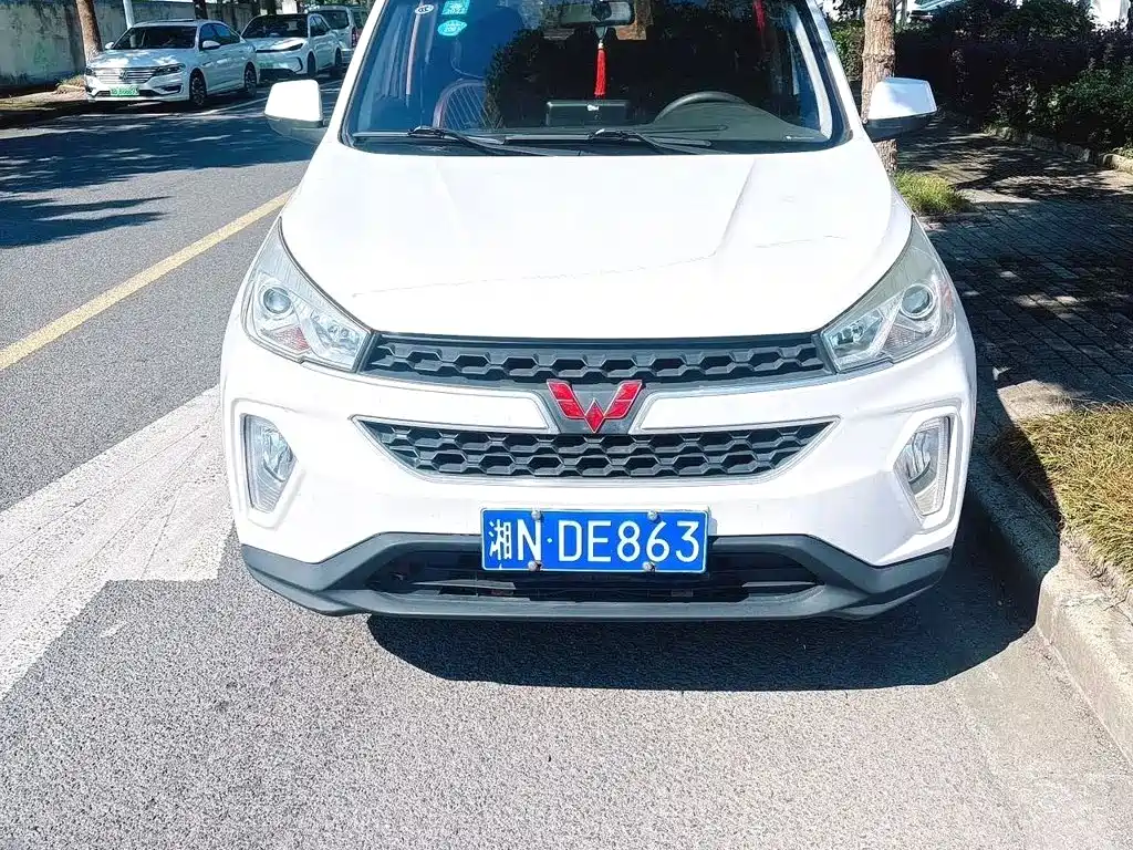 Wuling Hongguang S3 — фото 2