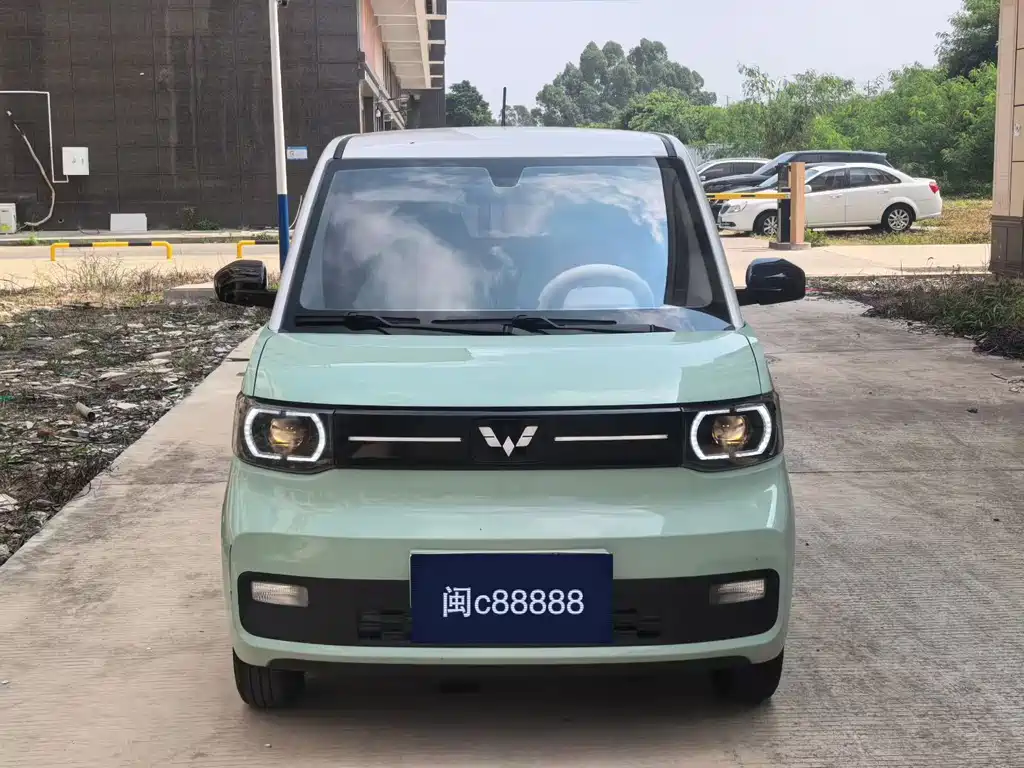 Wuling MINIEV — фото 2