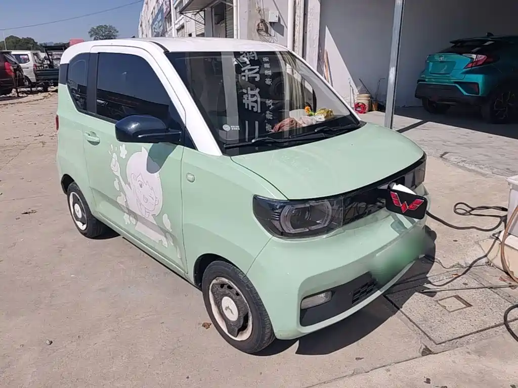 Wuling MINIEV — фото 4