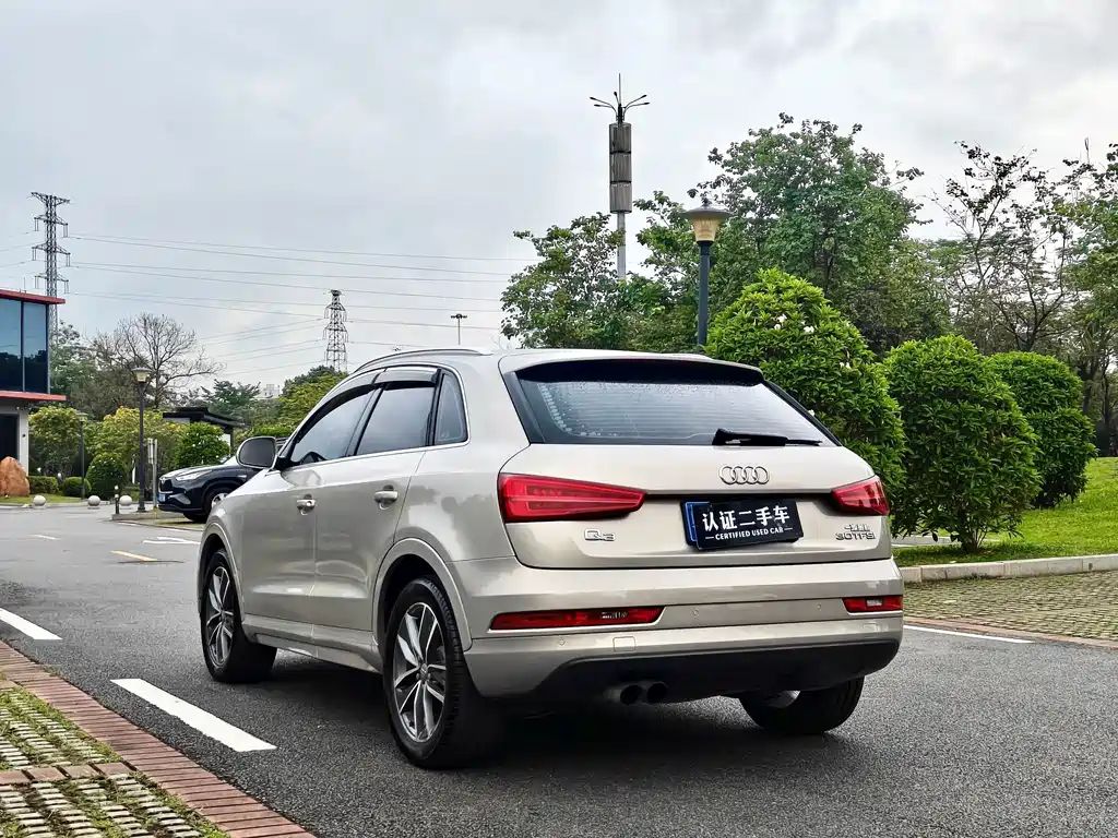 Audi Q3 — фото 5