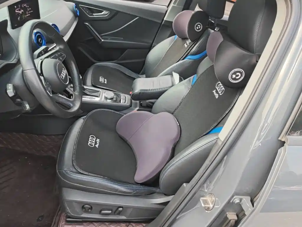 Audi Q2L e-tron — фото 15