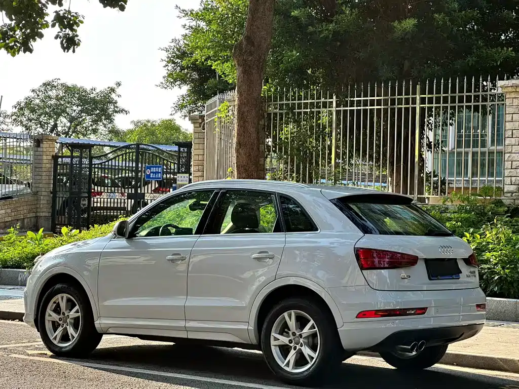 Audi Q3 — фото 3