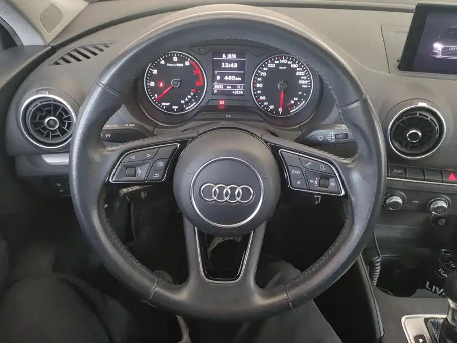 Audi A3 — фото 14
