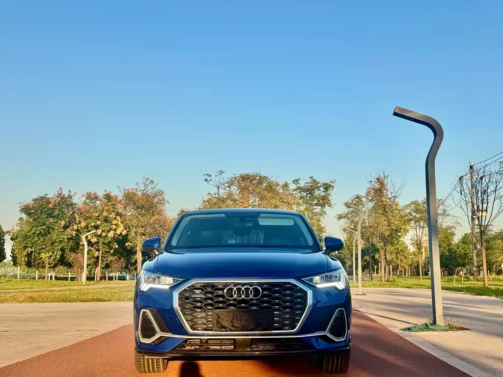 Audi Q3 Sportback — фото 2
