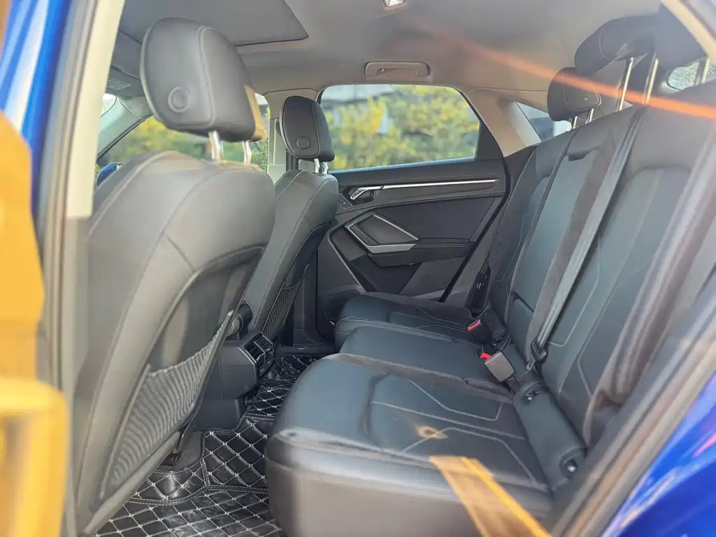 Audi Q3 Sportback — фото 6
