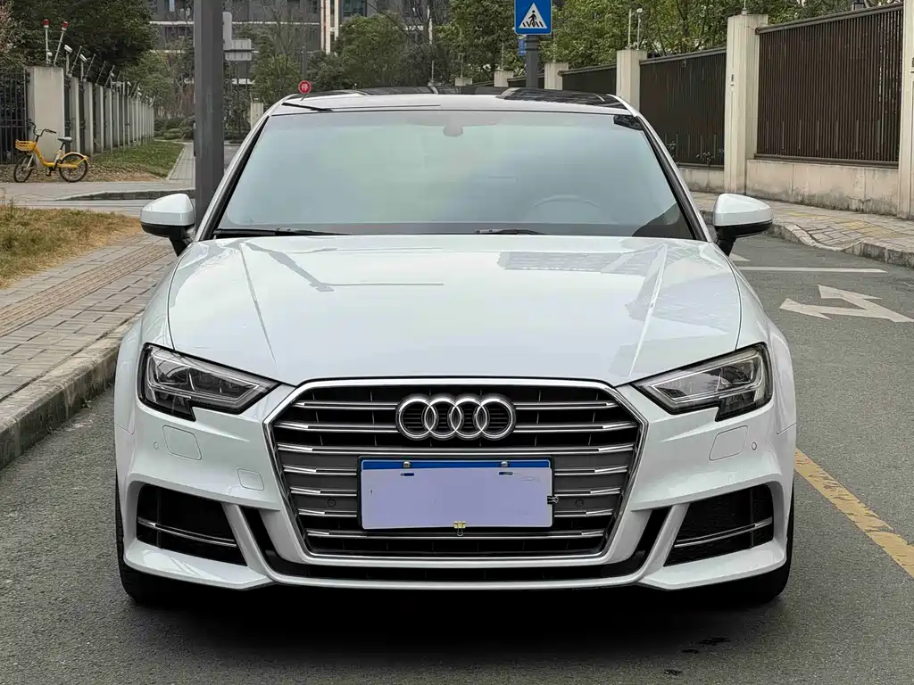Audi A3 — фото 2