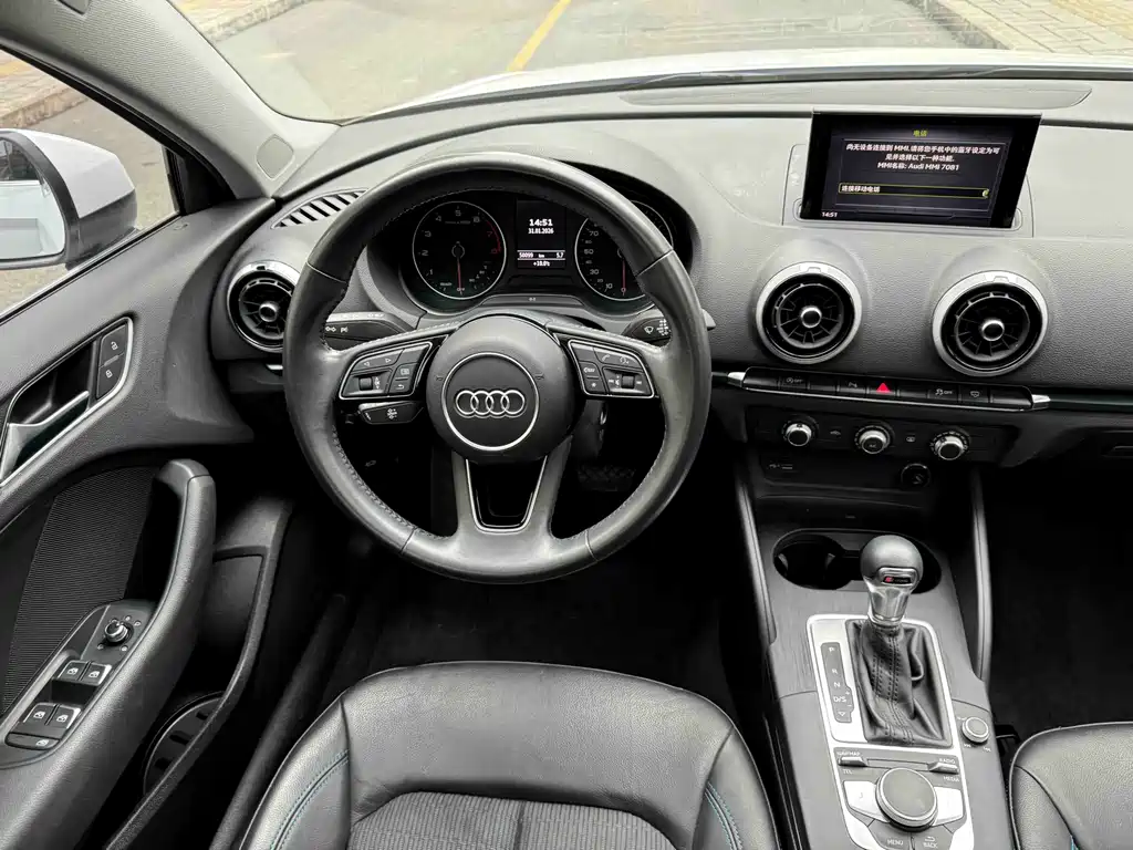 Audi A3 — фото 13