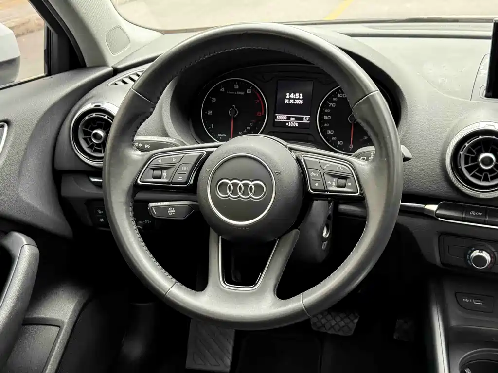 Audi A3 — фото 17