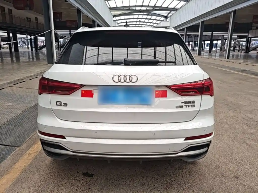 Audi Q3 — фото 6