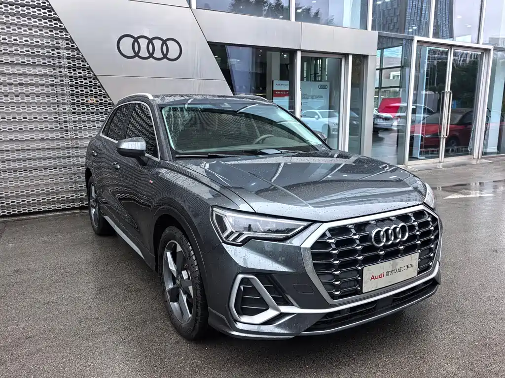 Audi Q3 — фото 3