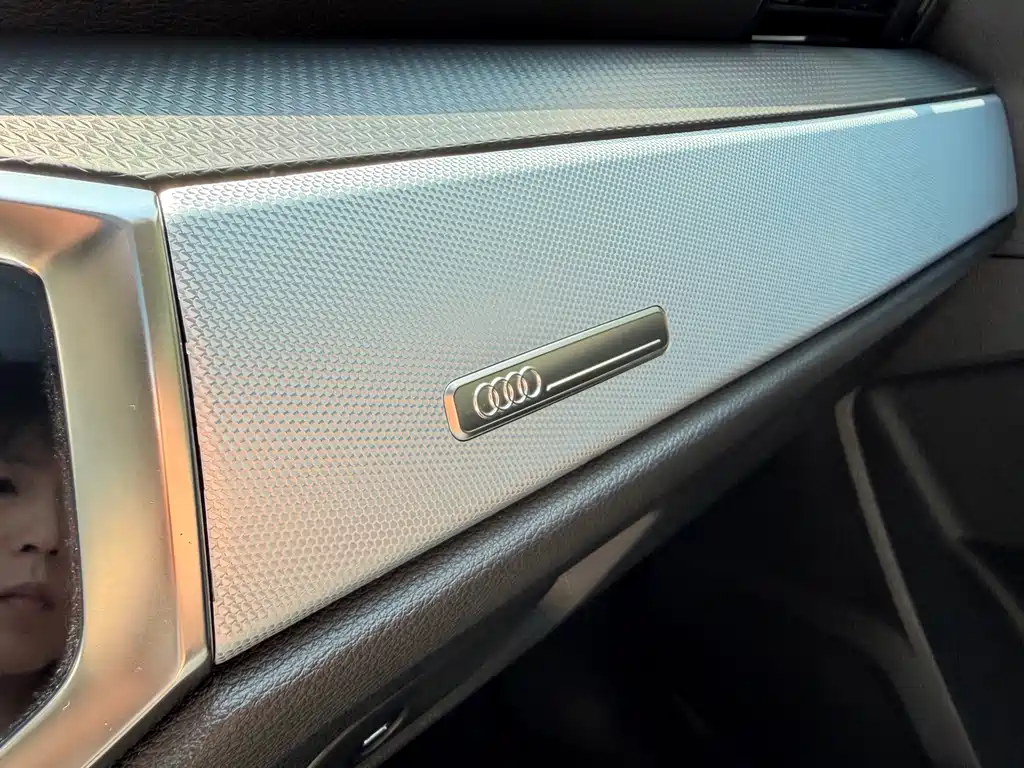 Audi Q3 — фото 9