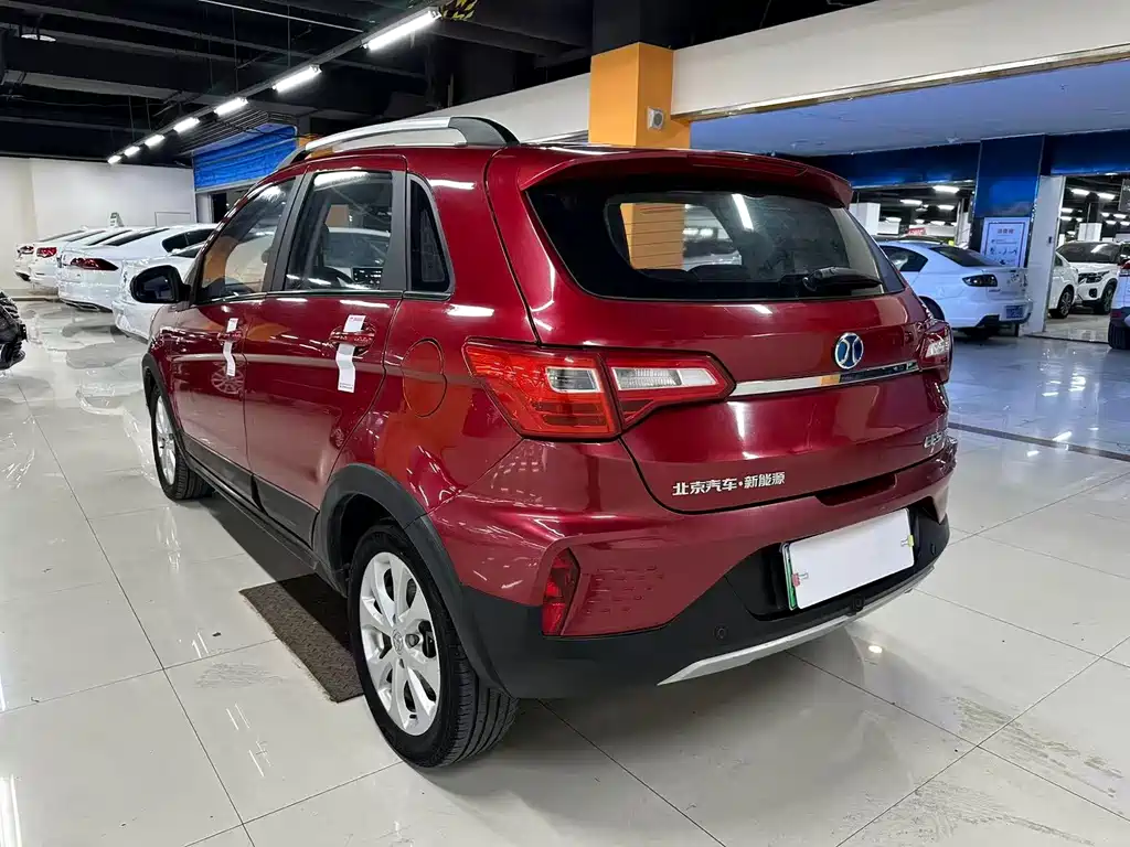 BAIC New Energy EC5 — фото 13