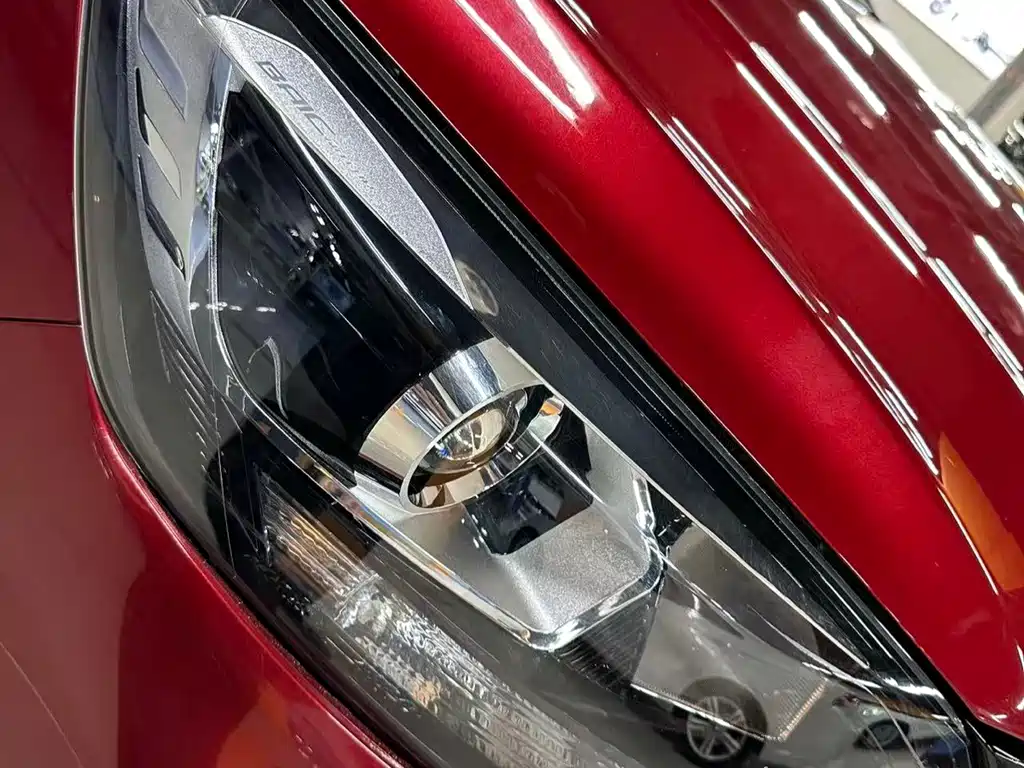 BAIC New Energy EC5 — фото 15