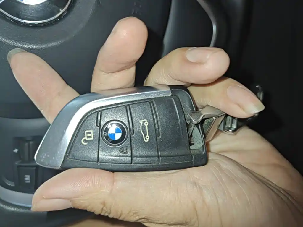 BMW 2 Series Active Tourer — фото 9