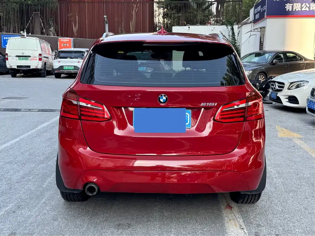 BMW 2 Series Active Tourer — фото 4