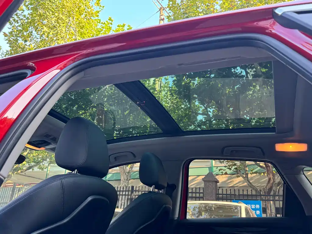 BMW 2 Series Active Tourer — фото 9