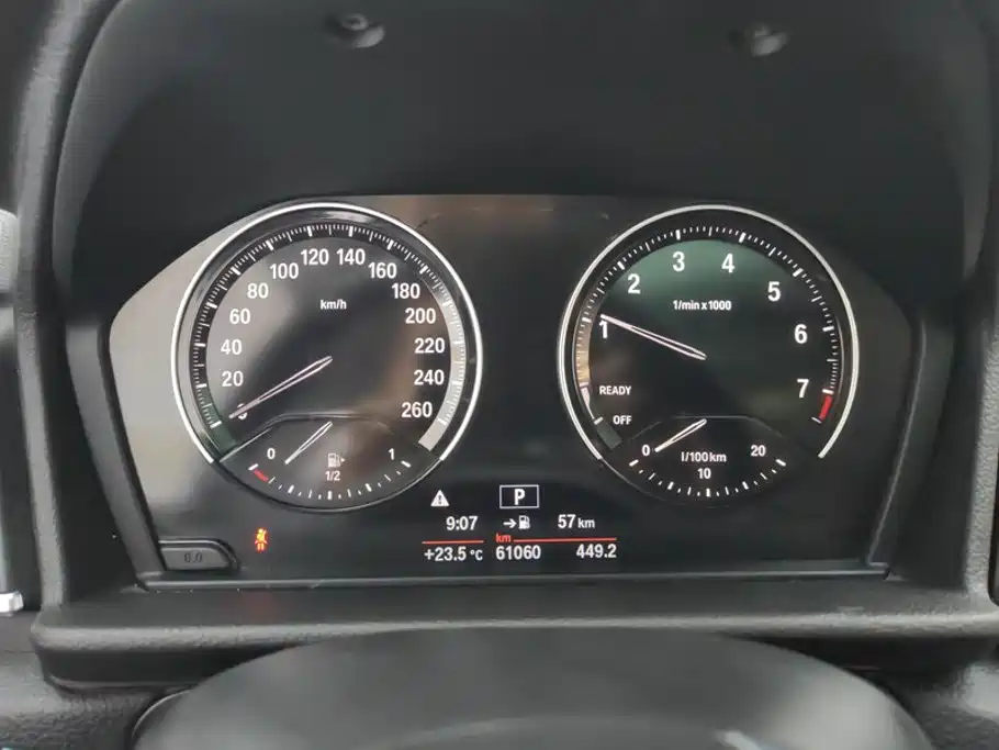 BMW 2 Series Active Tourer — фото 14