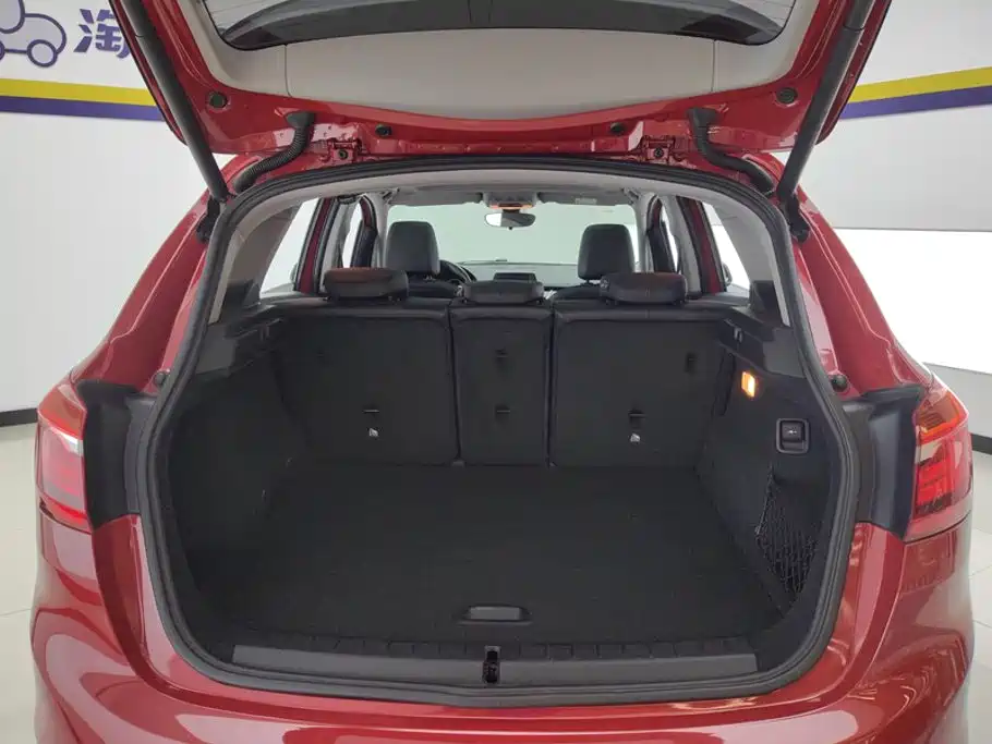 BMW 2 Series Active Tourer — фото 4