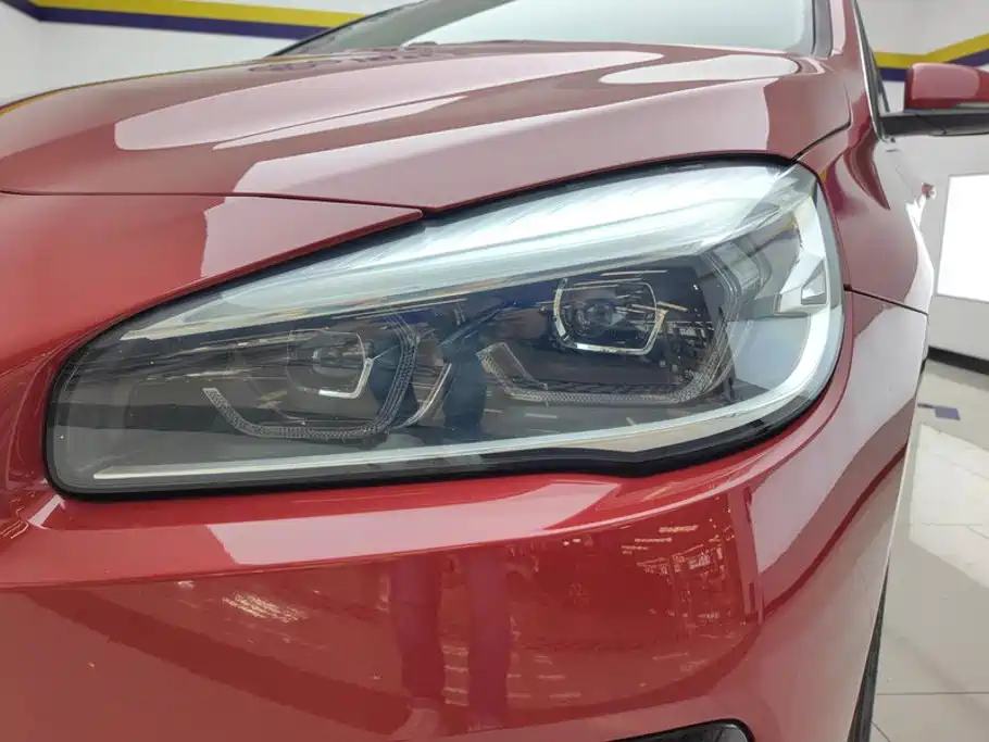 BMW 2 Series Active Tourer — фото 5