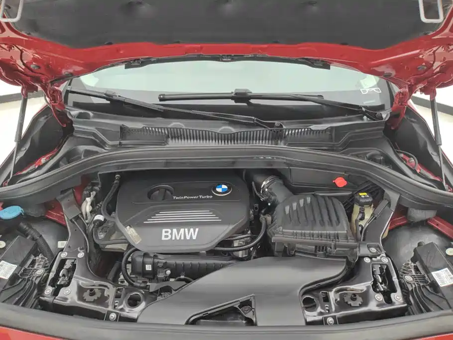 BMW 2 Series Active Tourer — фото 10