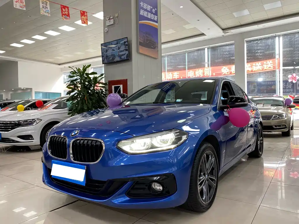 BMW 1 Series — фото 1