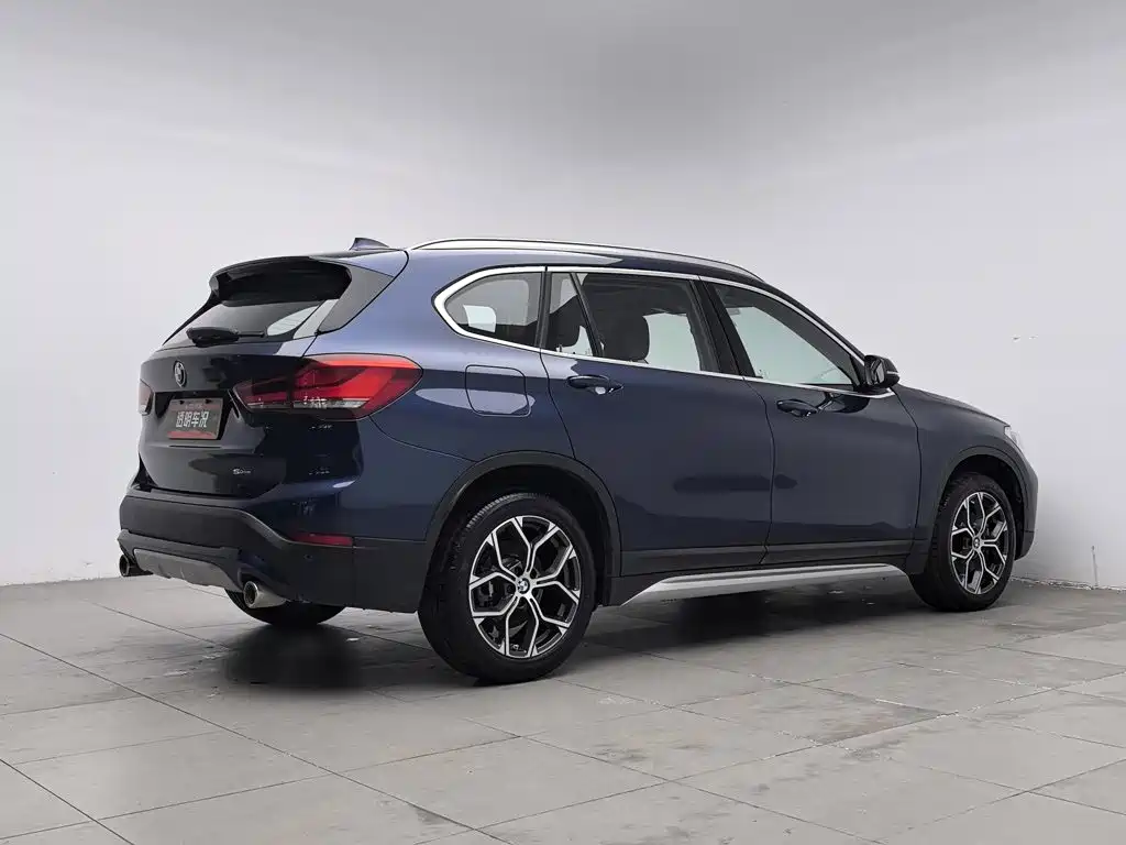 BMW X1 — фото 2