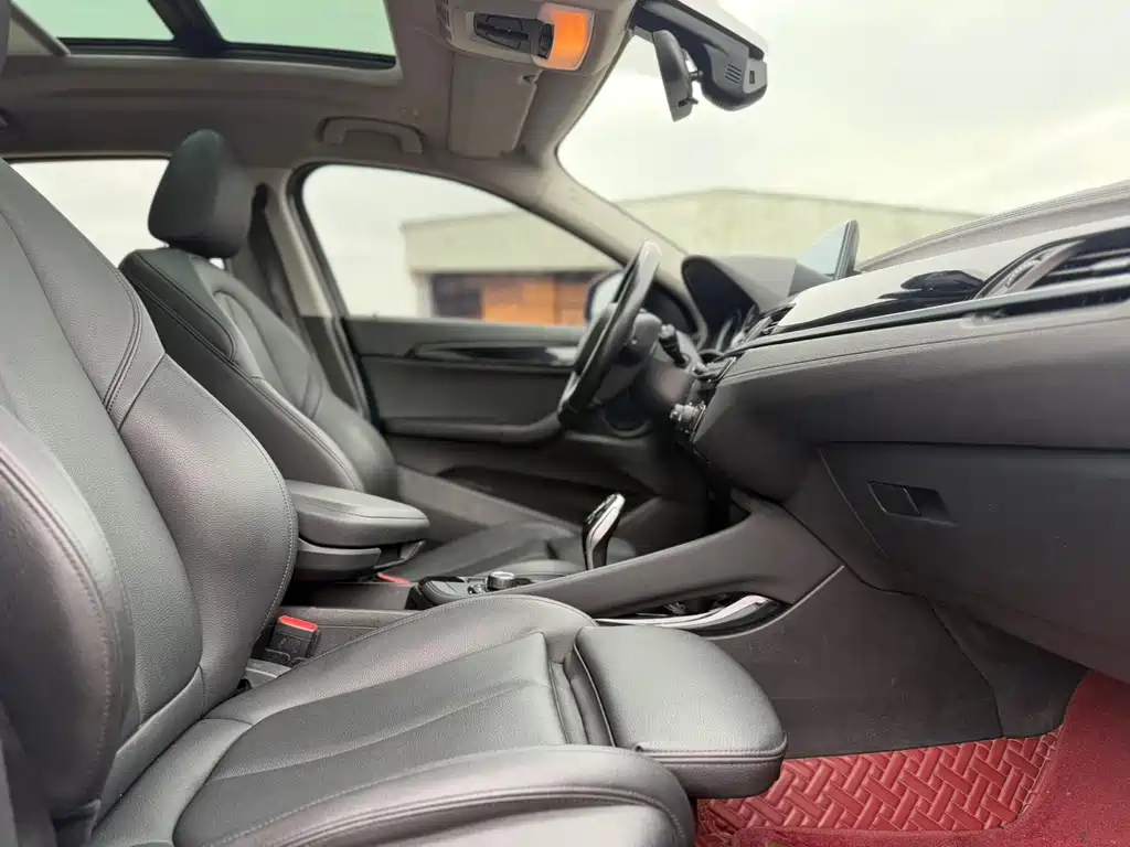 BMW X2 (Import) — фото 14