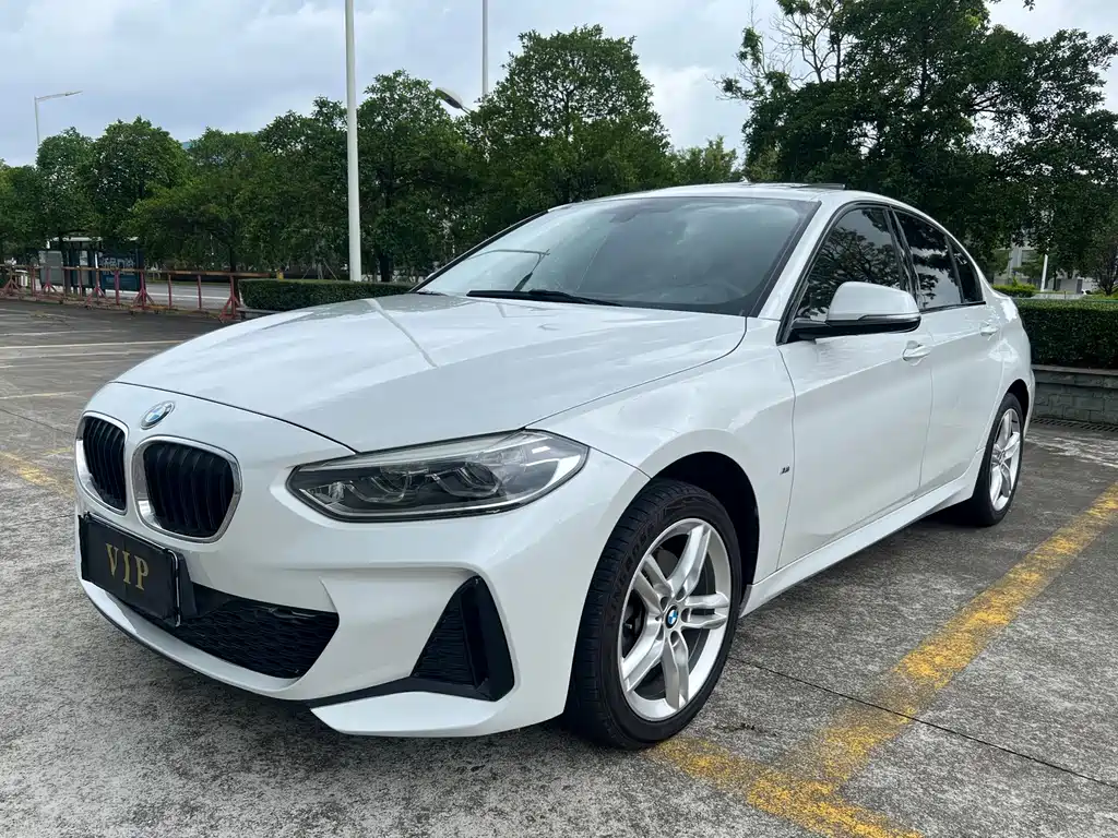 BMW 1 Series — фото 1