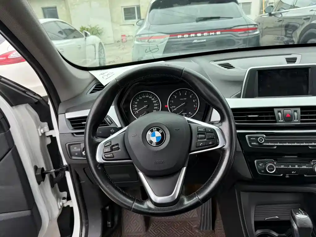 BMW X1 — фото 13