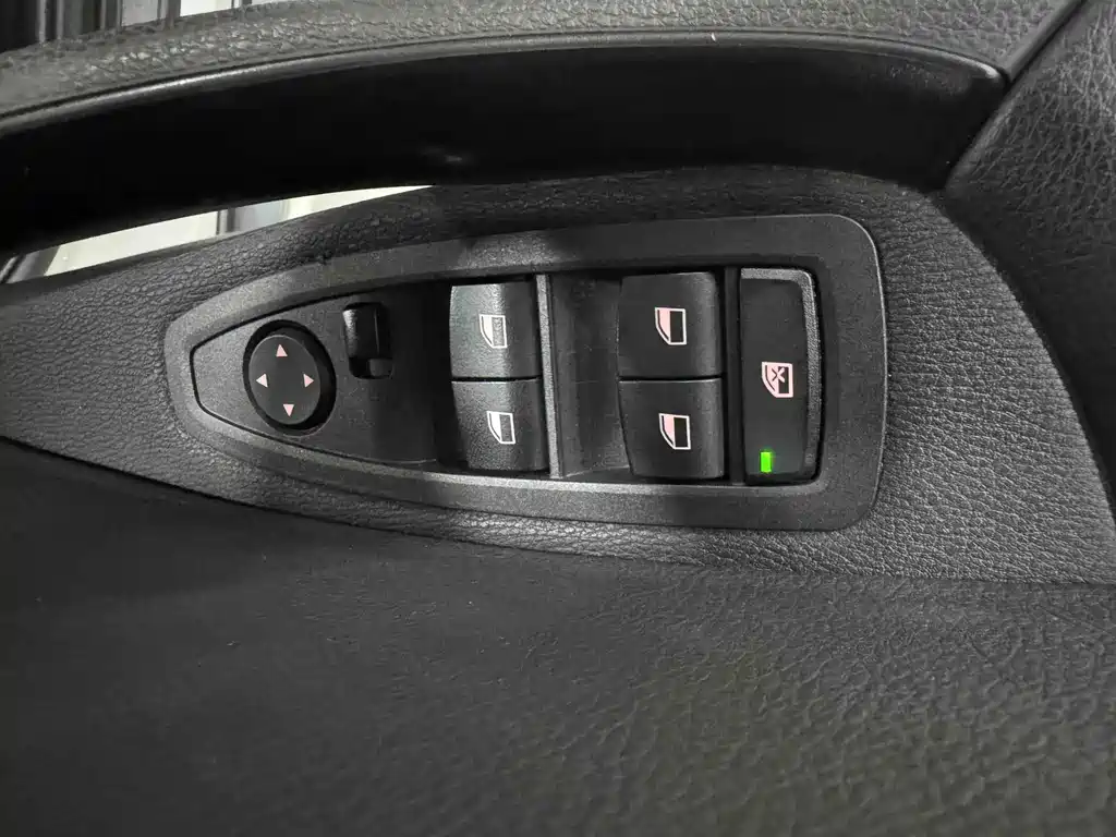 BMW X2 (Import) — фото 13