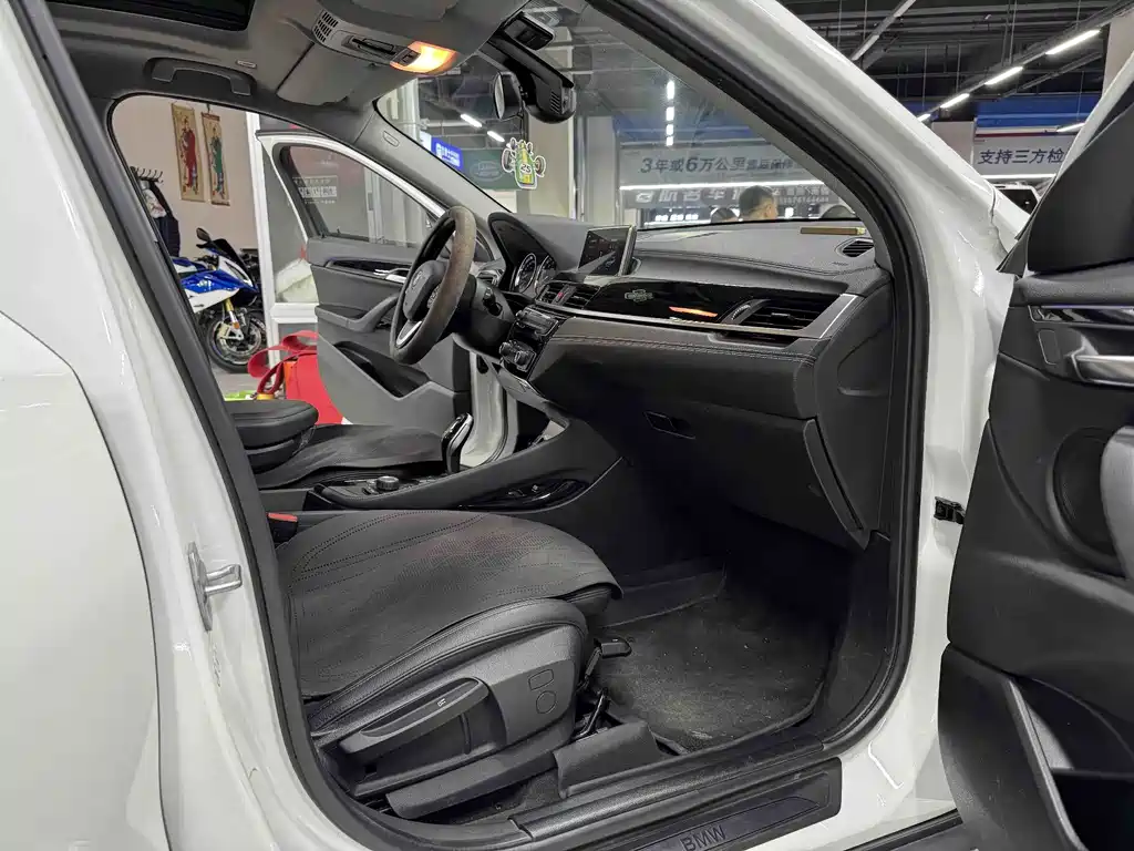 BMW X2 (Import) — фото 10