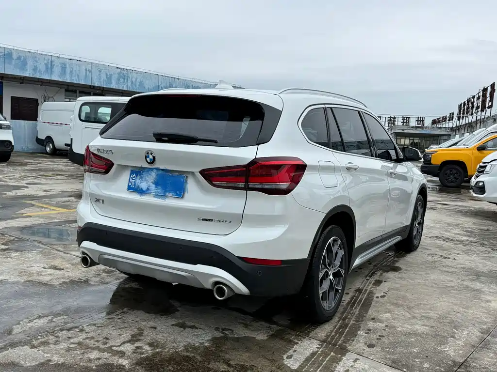 BMW X1 — фото 3