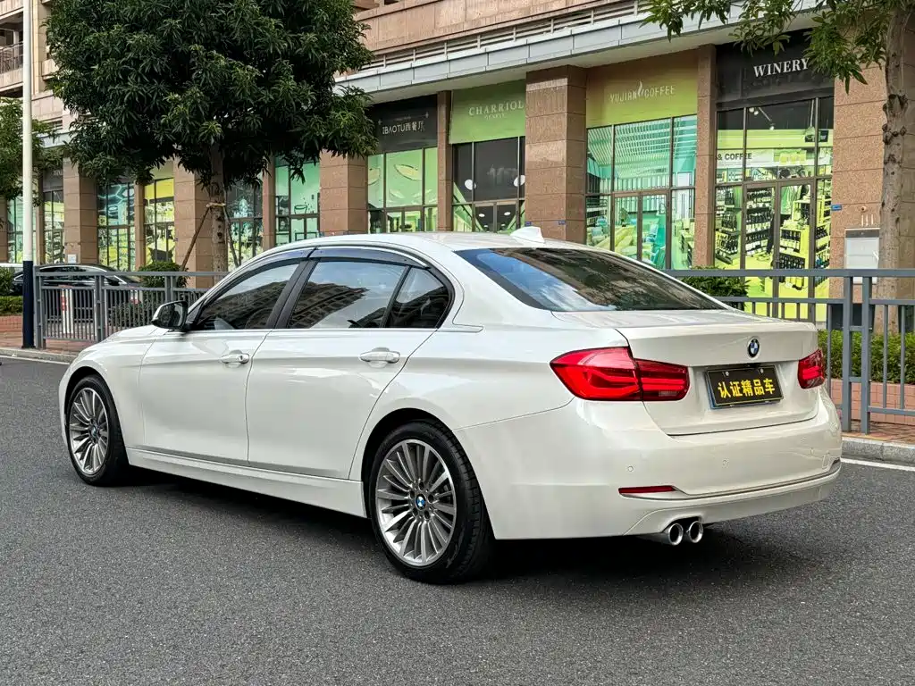 BMW 3 Series — фото 11