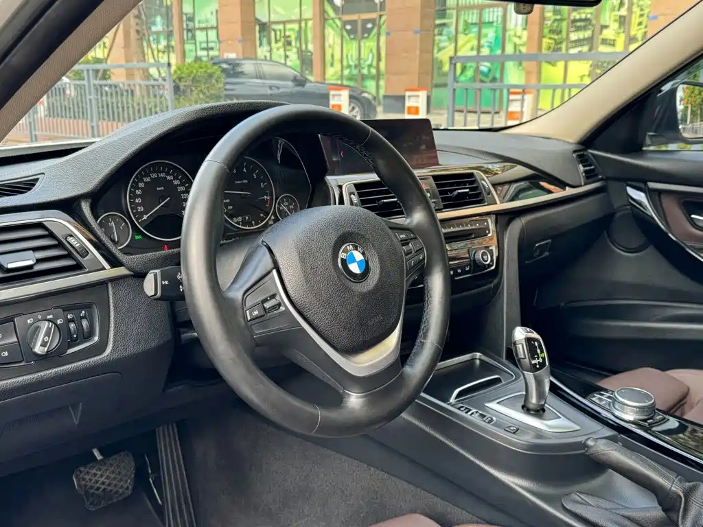 BMW 3 Series — фото 19