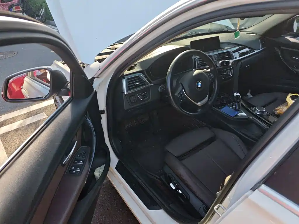 BMW 3 Series — фото 17