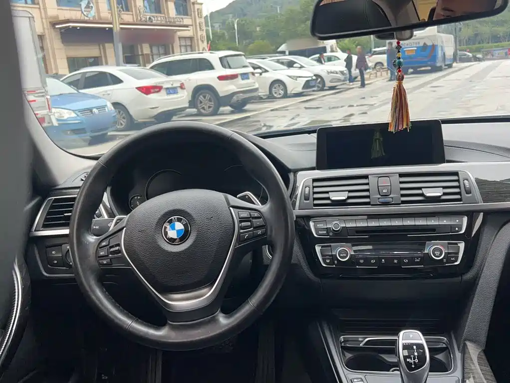 BMW 3 Series — фото 10